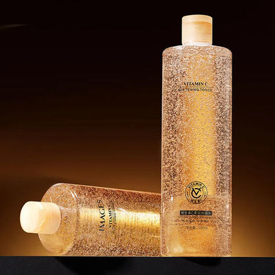 Poliquaternio-10 Conditioner cationici idrosolubili Polvere giallastra con proprietà idratanti per la cura della pelle e dei capelli