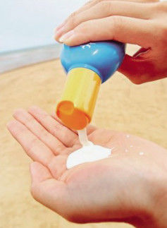 Acido caprilihidrossamico e idrossiacetofenone e propilene glicolo disinfettante e conservante buona stabilità