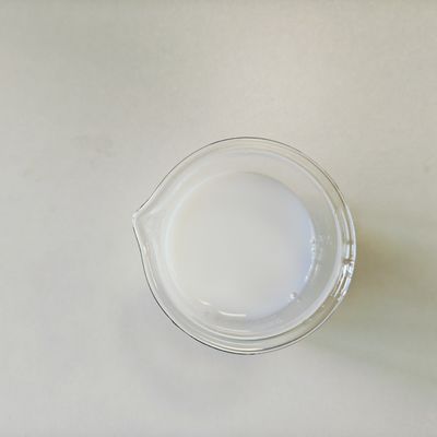 Emulsione di stirene/acrilico a base d'acqua Lozione bianca lattea e modificatore di crema con effetto idratante/illuminante