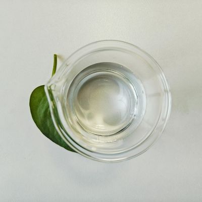 Grassi e olio dispersivo per formulazioni cosmetiche incolori e trasparenti di octildodecil miristatato Cas22766-83-2