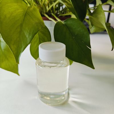 PEG-6 Caprilico / Caprico Dolce e profondo detergente per la pulizia del trucco Emulsionante per la pulizia del trucco CAS NO.:52504-24-2