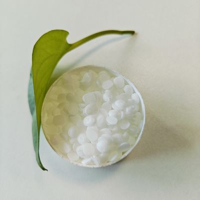 Tribehenin CAS 18641-57-1 Modificatore reologico ha una buona compatibilità con prodotti per capelli