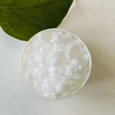 PEG-100 stearato e glicerolo stearato Cas 9004-99-3 e 123-94-4 Emulsionante cosmetico con buona biodegradabilità