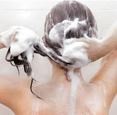 CAS 65497-29-2 Cationic Guar Hydroxypropyltrimonium Chloride Per capelli, Migliorando il pettinamento secco e umido dei capelli
