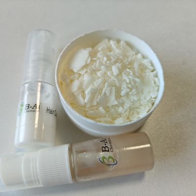 CAS 7651-02-7 Acido tensioattivo cationico stearamidopropil dimetilamina Fiocchi giallastri per la cura dei capelli