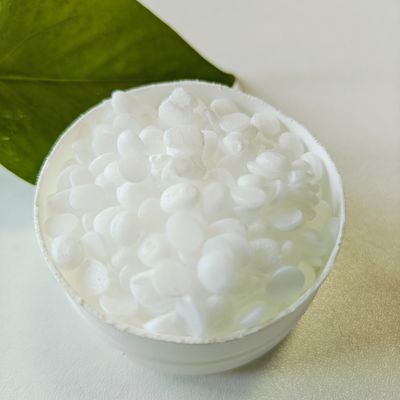 9004-99-3 123-94-4 PEG-100 Stearato / Glicerilstearato Emulsionante cosmetico per capelli Conditioner Facile da disperdere